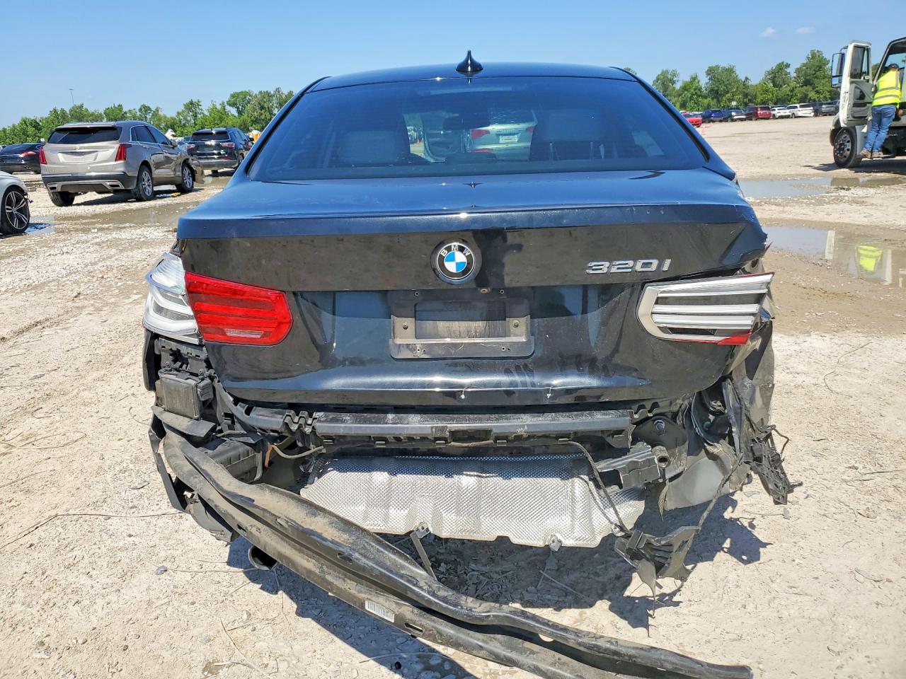 2018 BMW 3-Series 320