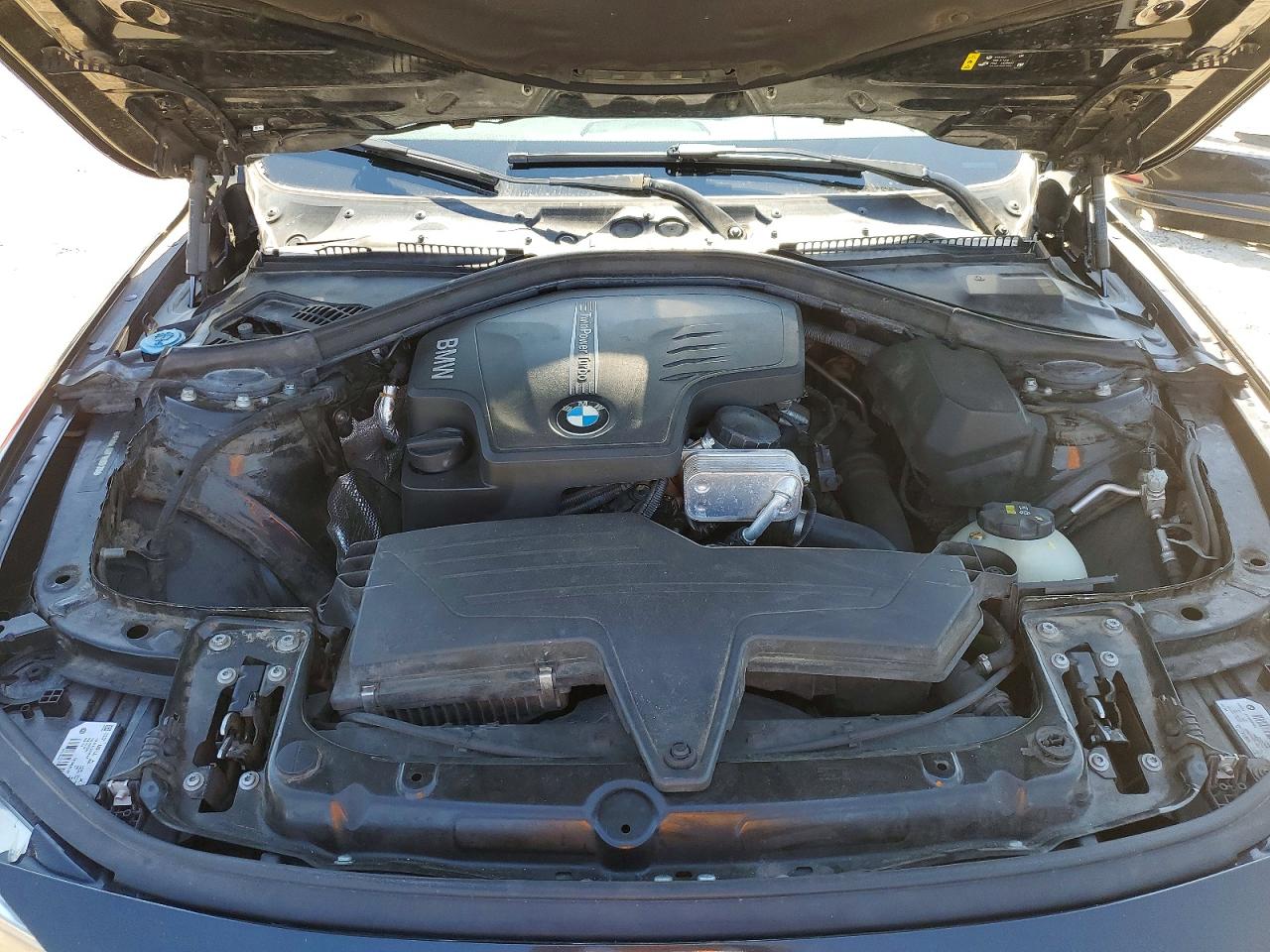 2018 BMW 3-Series 320