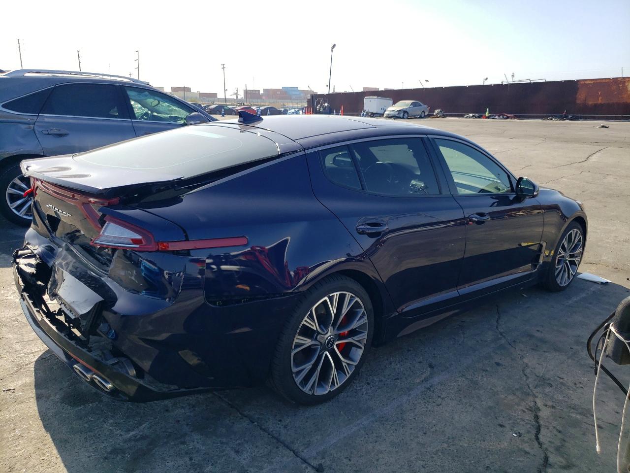 2020 KIA STINGER