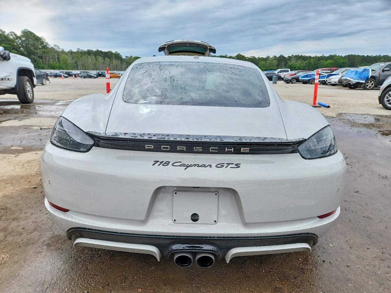 2018 PORSCHE Type 982 CAYMAN
