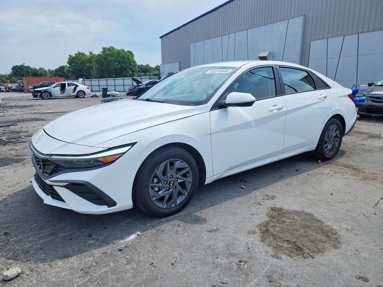 2024 HYUNDAI ELANTRA — ?