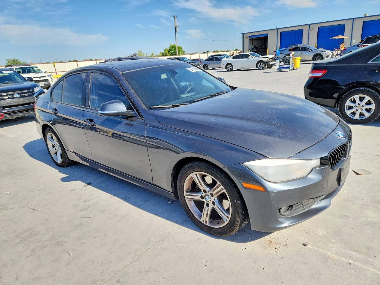 2014 BMW 3-Series 320
