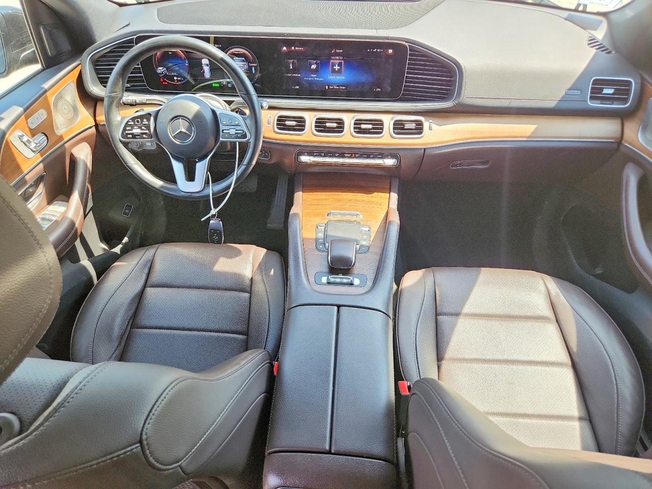 2022 MERCEDES-BENZ GLS — ?