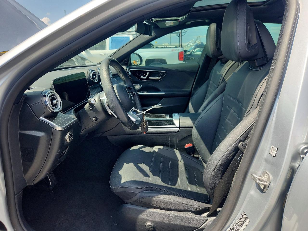 2025 MERCEDES-BENZ C