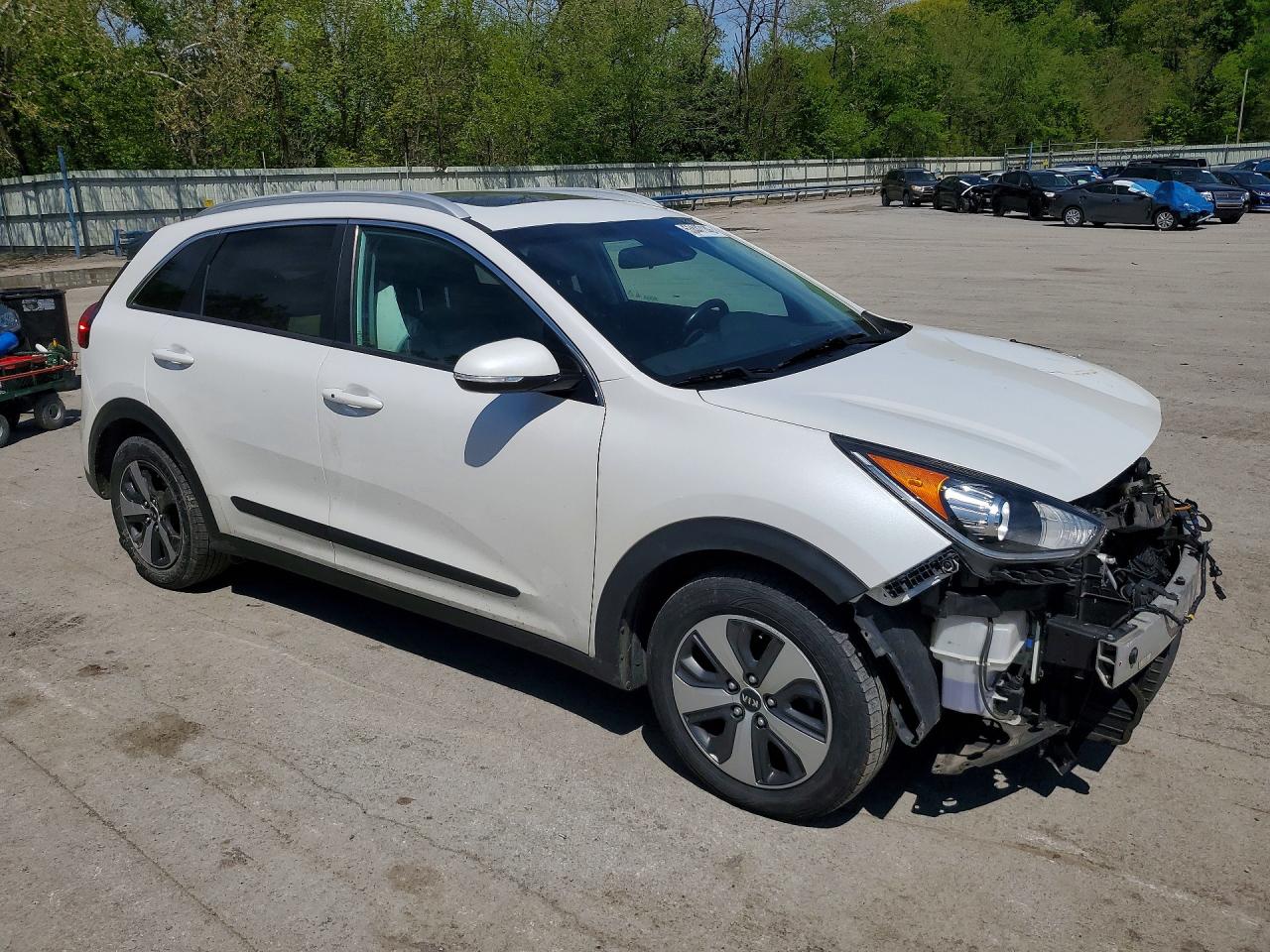 2017 KIA NIRO