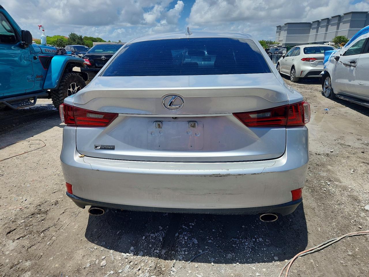 2016 LEXUS IS