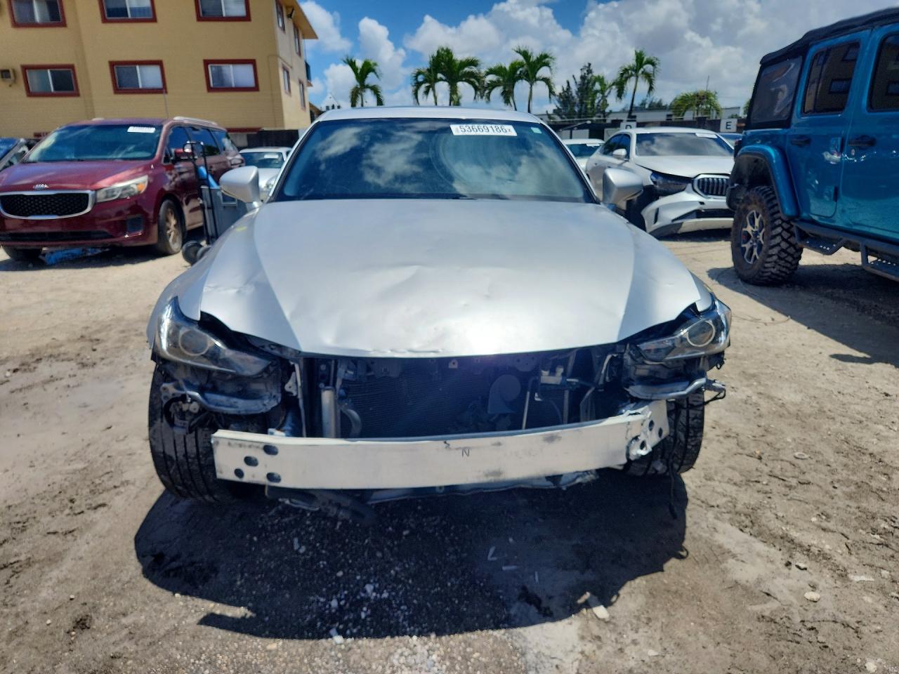 2016 LEXUS IS