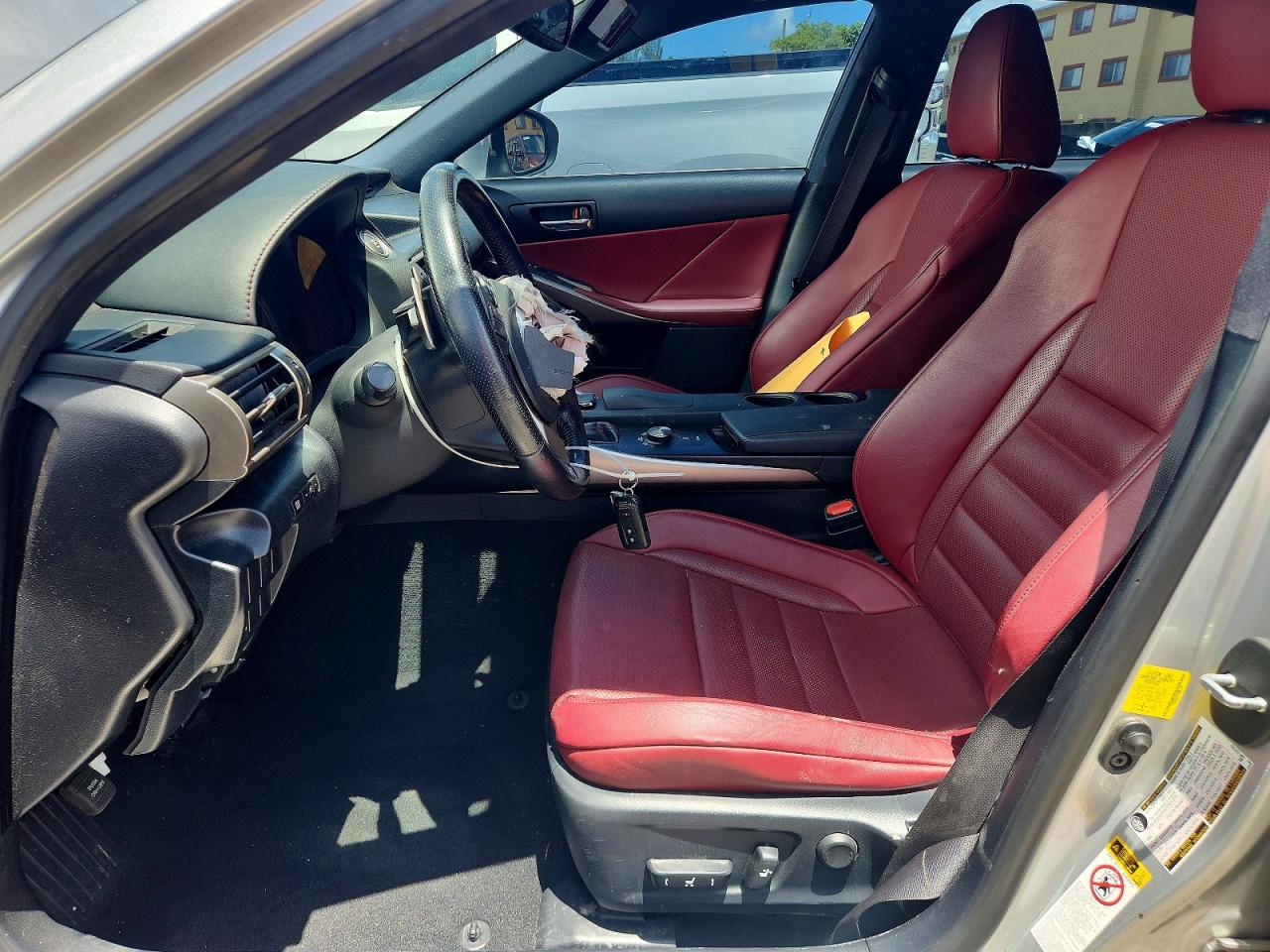 2016 LEXUS IS