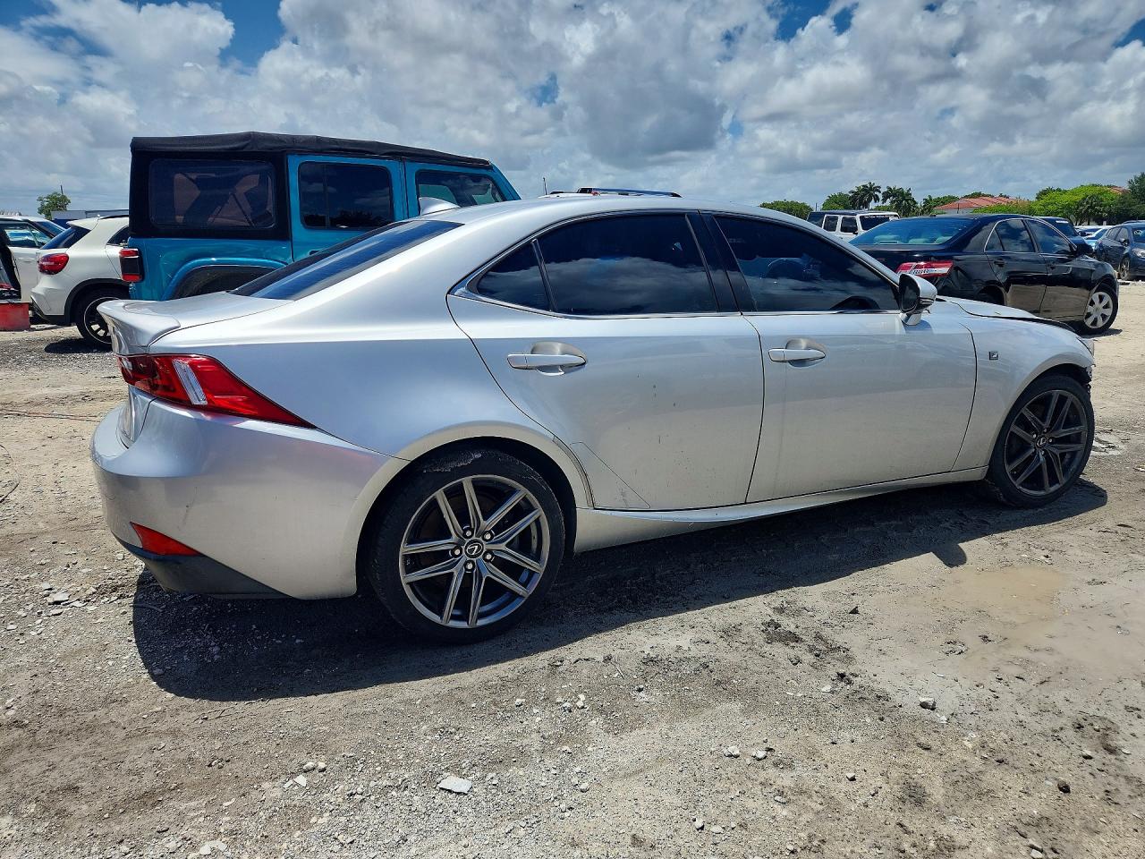 2016 LEXUS IS