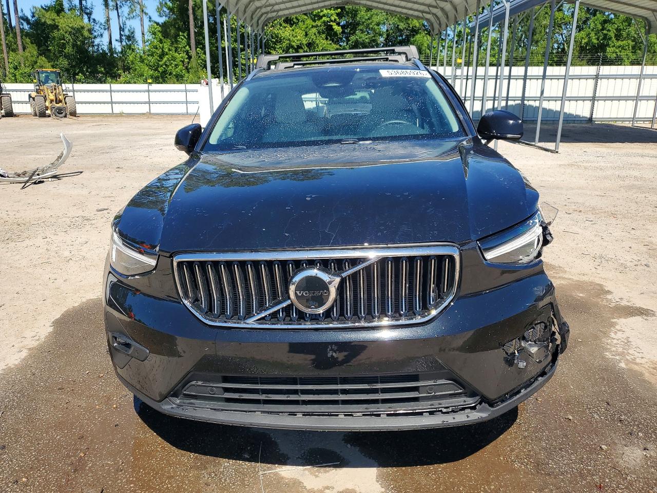 2025 VOLVO XC40