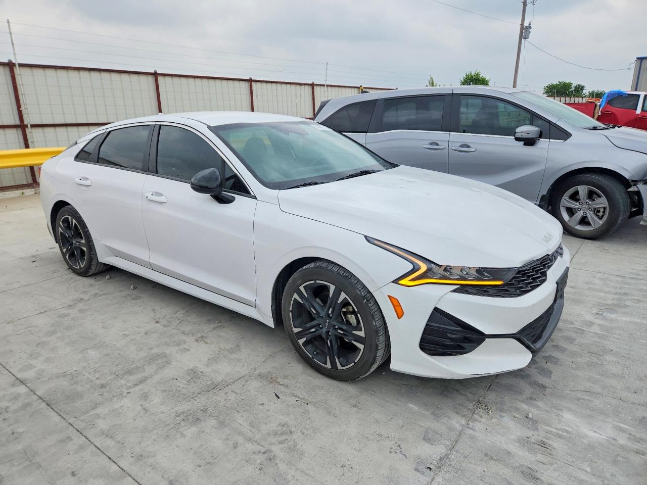 2022 KIA K5