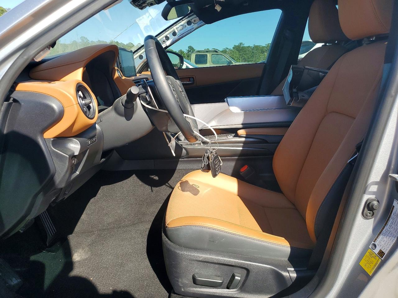 2024 LEXUS IS 300
