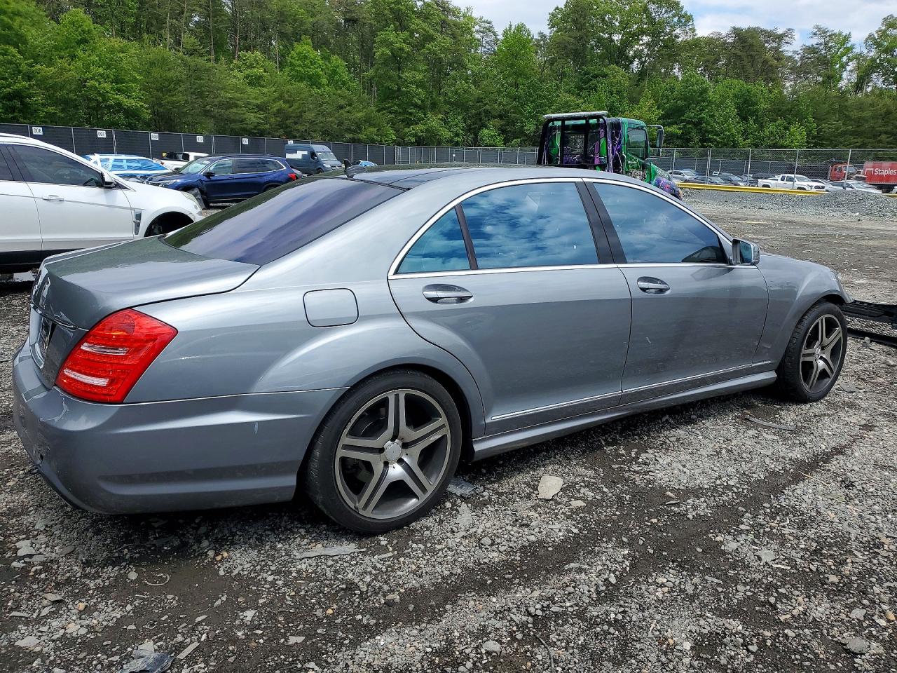 2011 MERCEDES-BENZ S