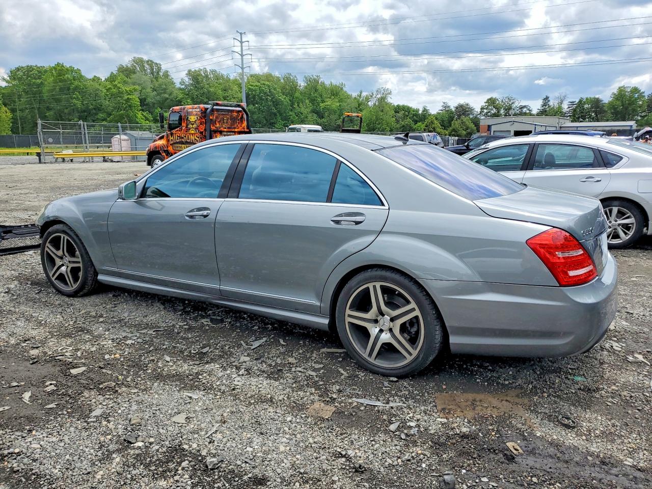 2011 MERCEDES-BENZ S