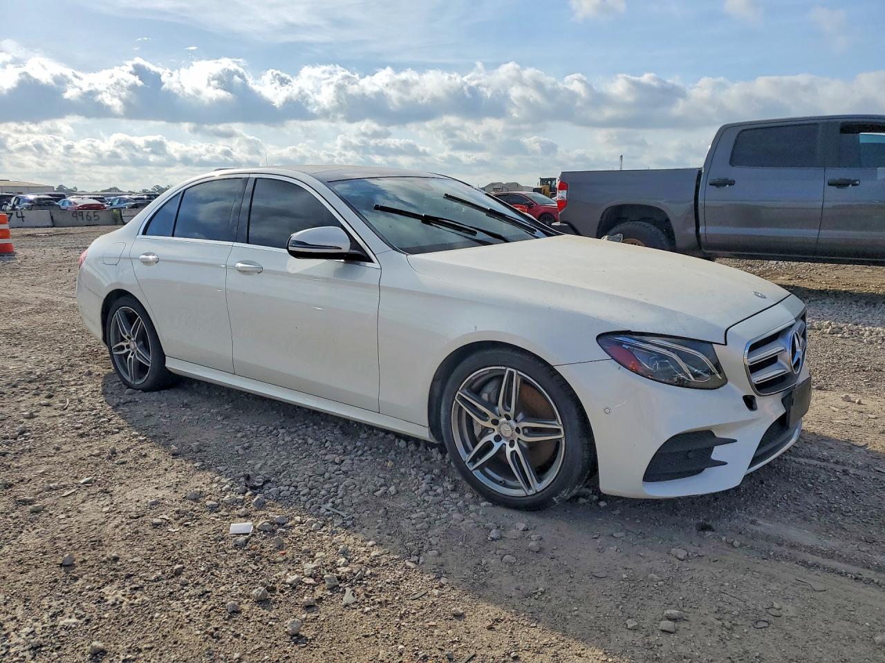 2017 MERCEDES-BENZ E