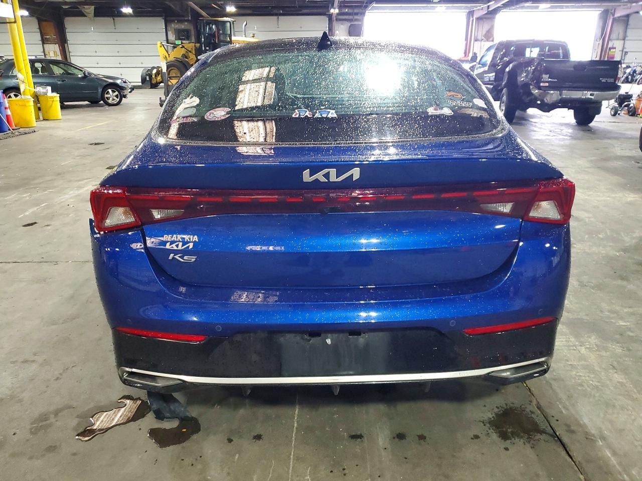 2022 KIA K5