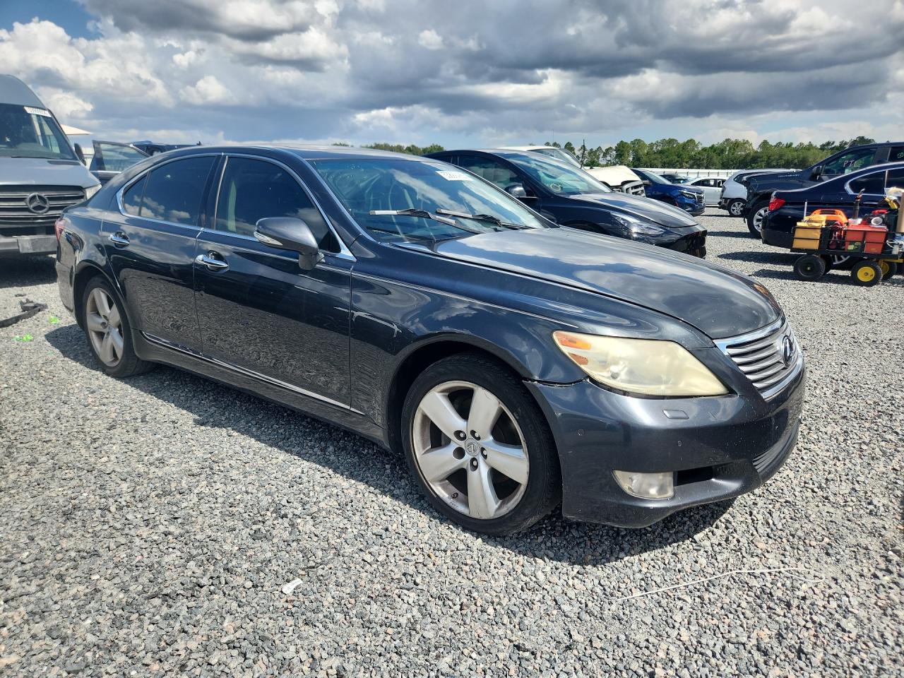 2011 LEXUS LS