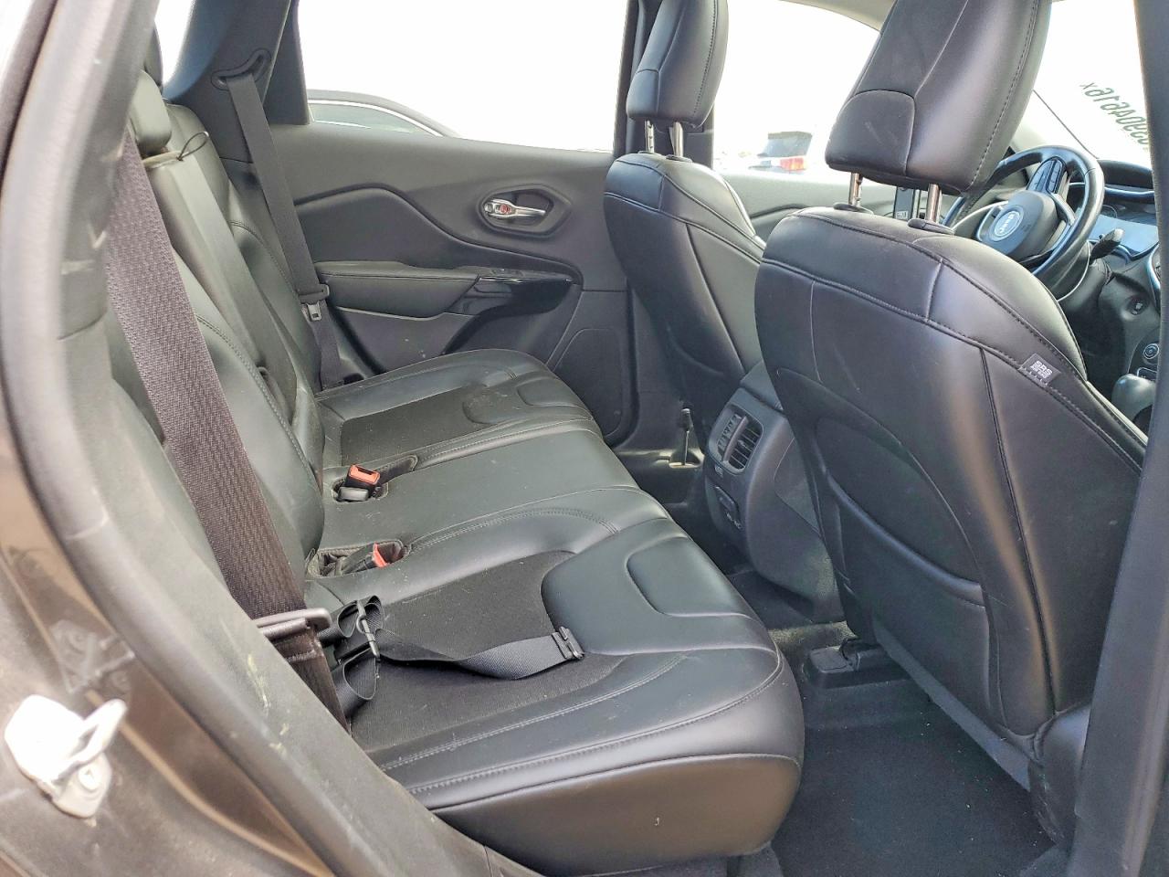 2019 JEEP CHEEROKE