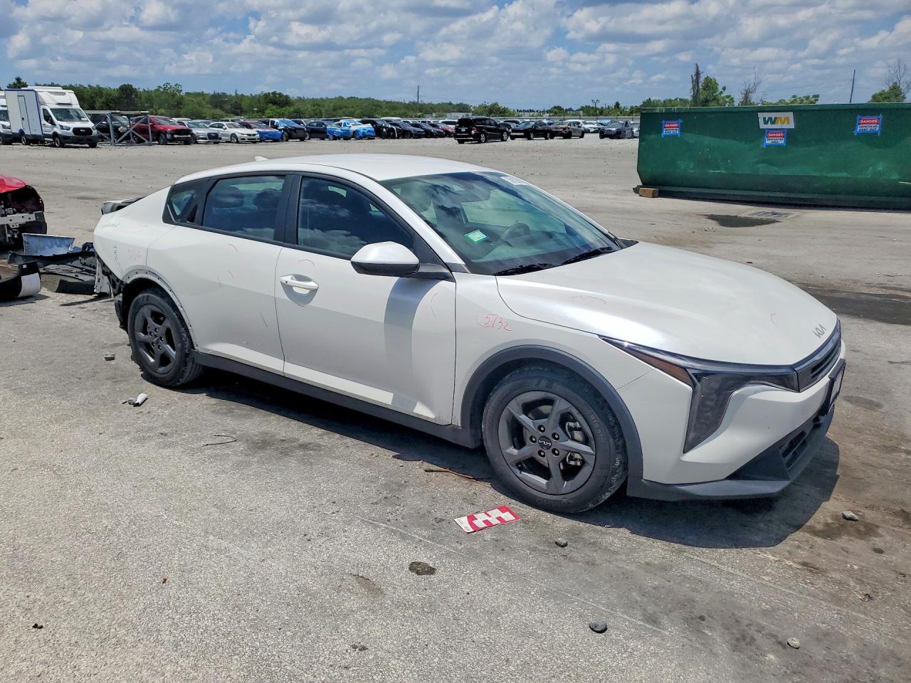 2025 KIA K4