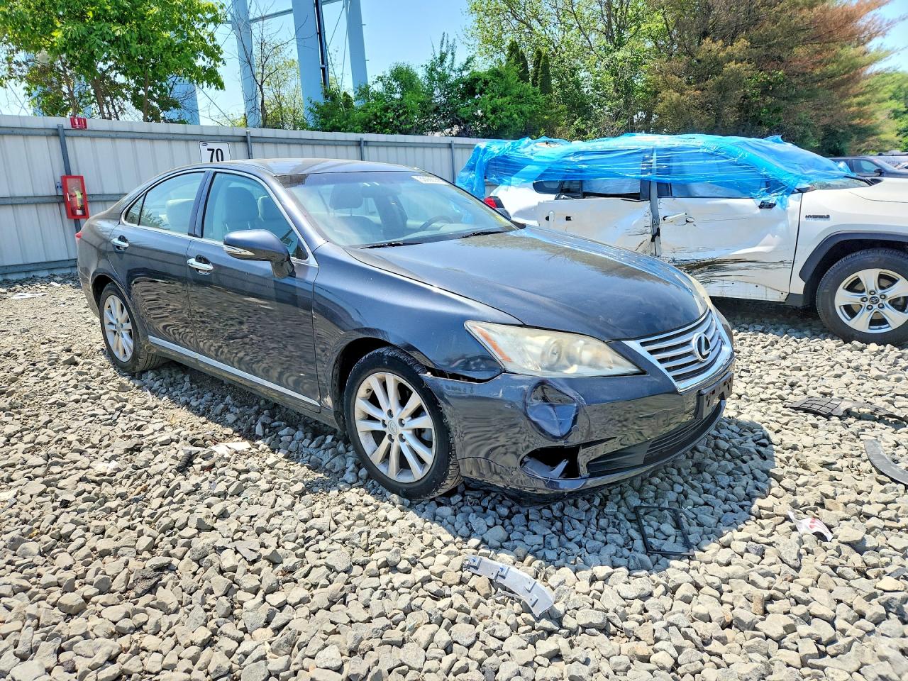 2011 LEXUS ES