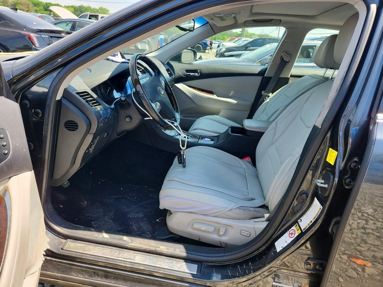 2011 LEXUS ES