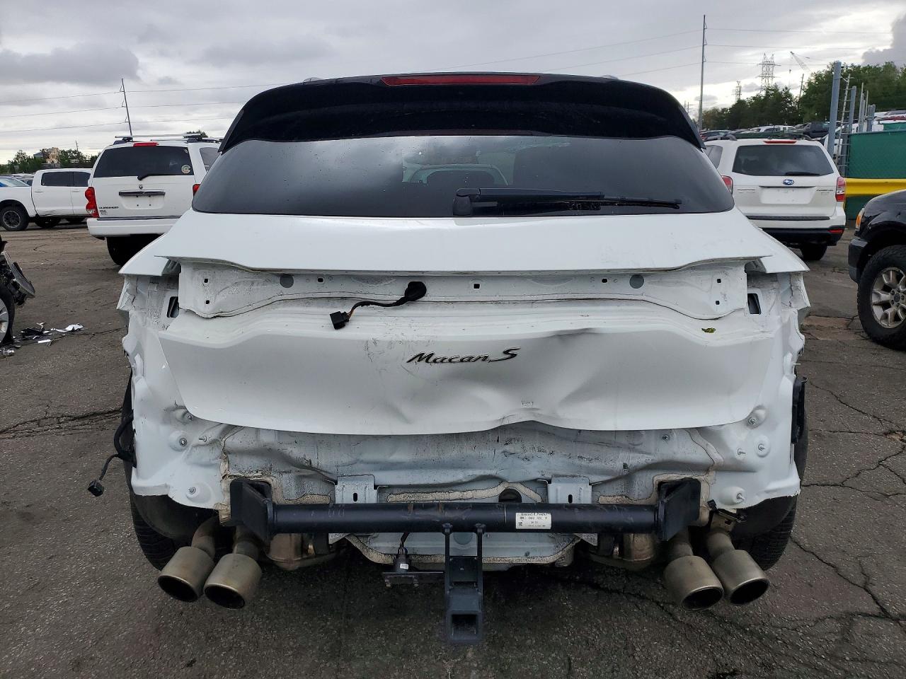 2023 PORSCHE MACAN