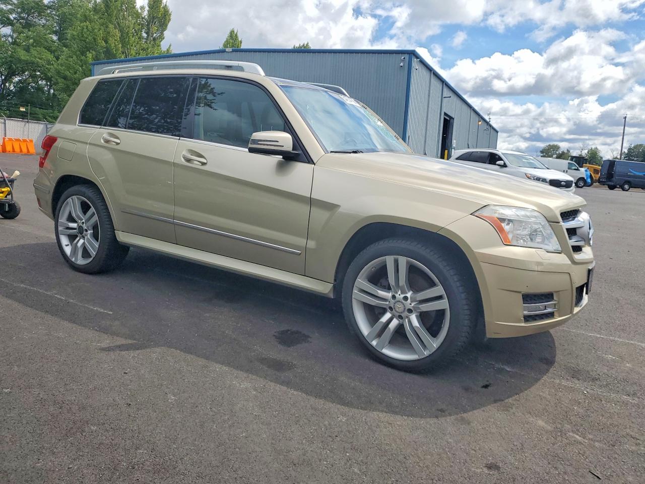 2012 MERCEDES-BENZ GLK