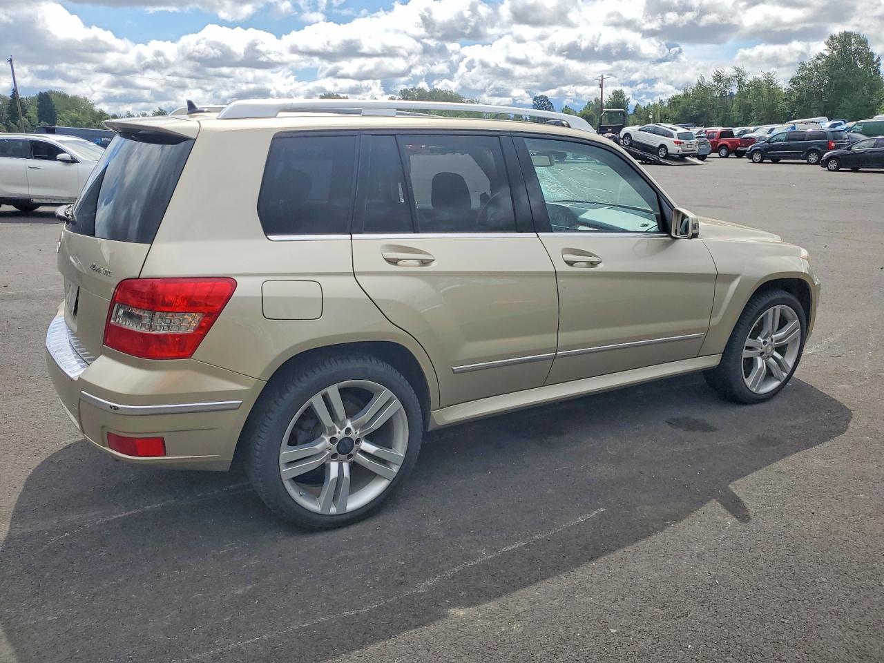 2012 MERCEDES-BENZ GLK