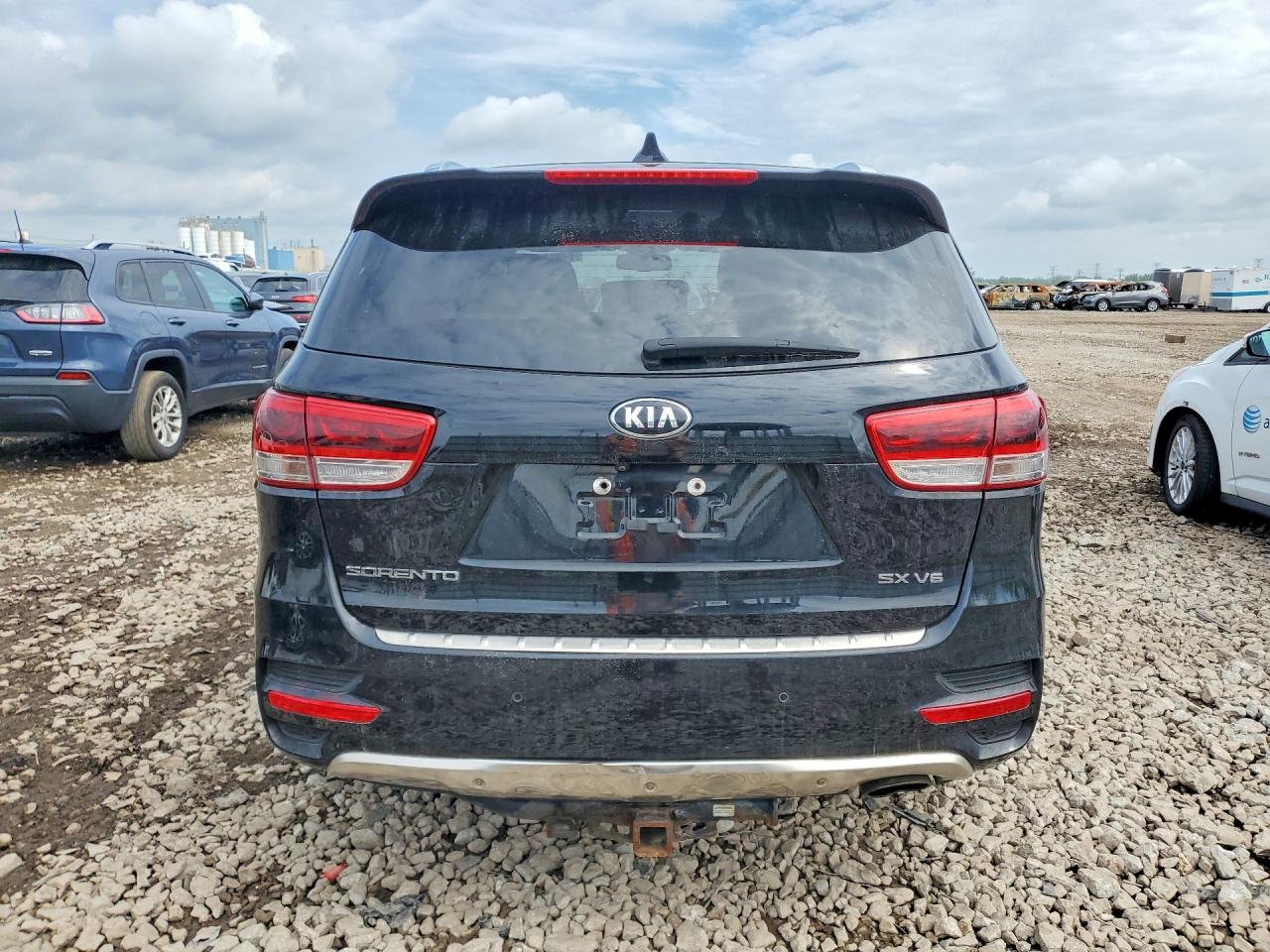 2017 KIA SORENTO — ?