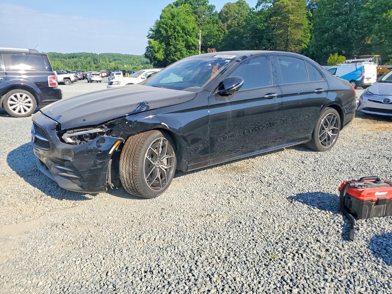 2022 MERCEDES-BENZ E