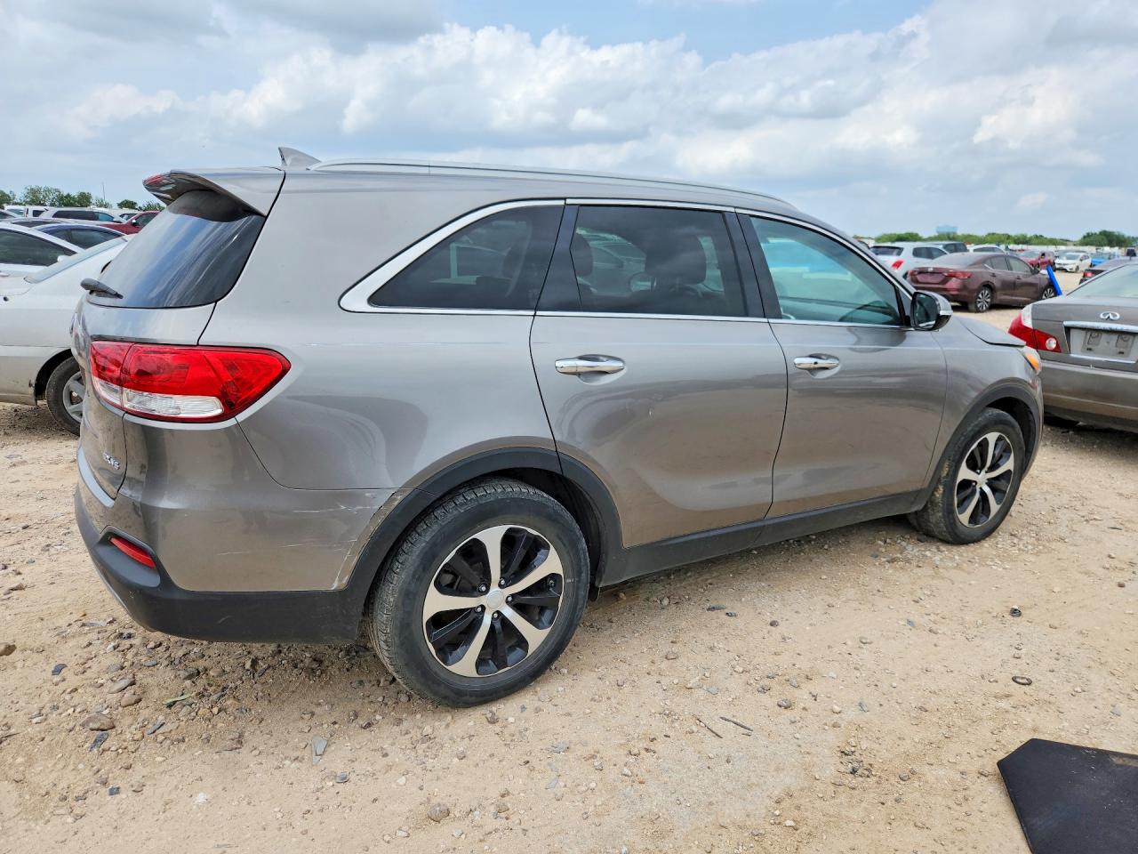 2017 KIA SORENTO