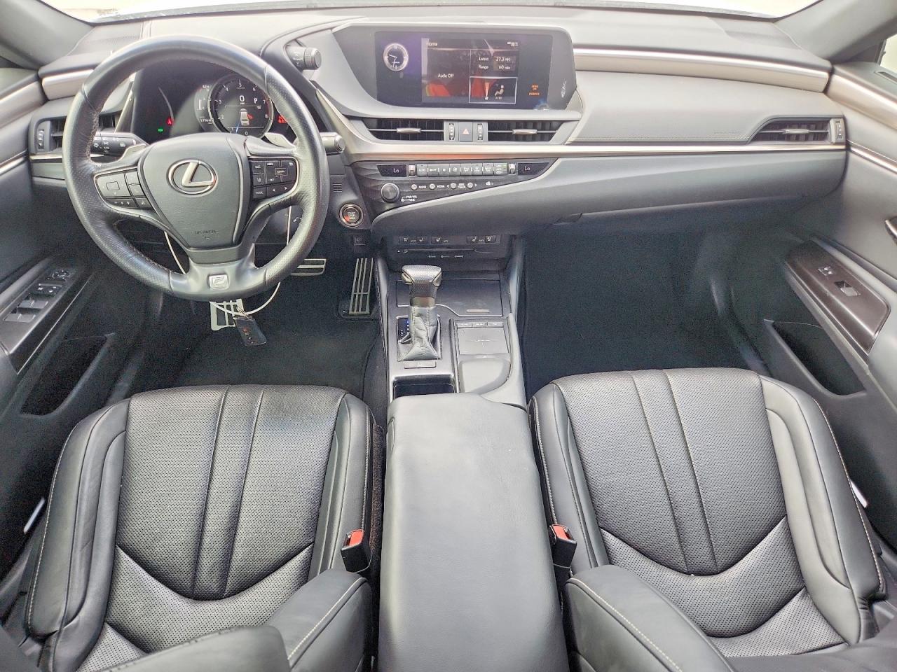 2019 LEXUS ES