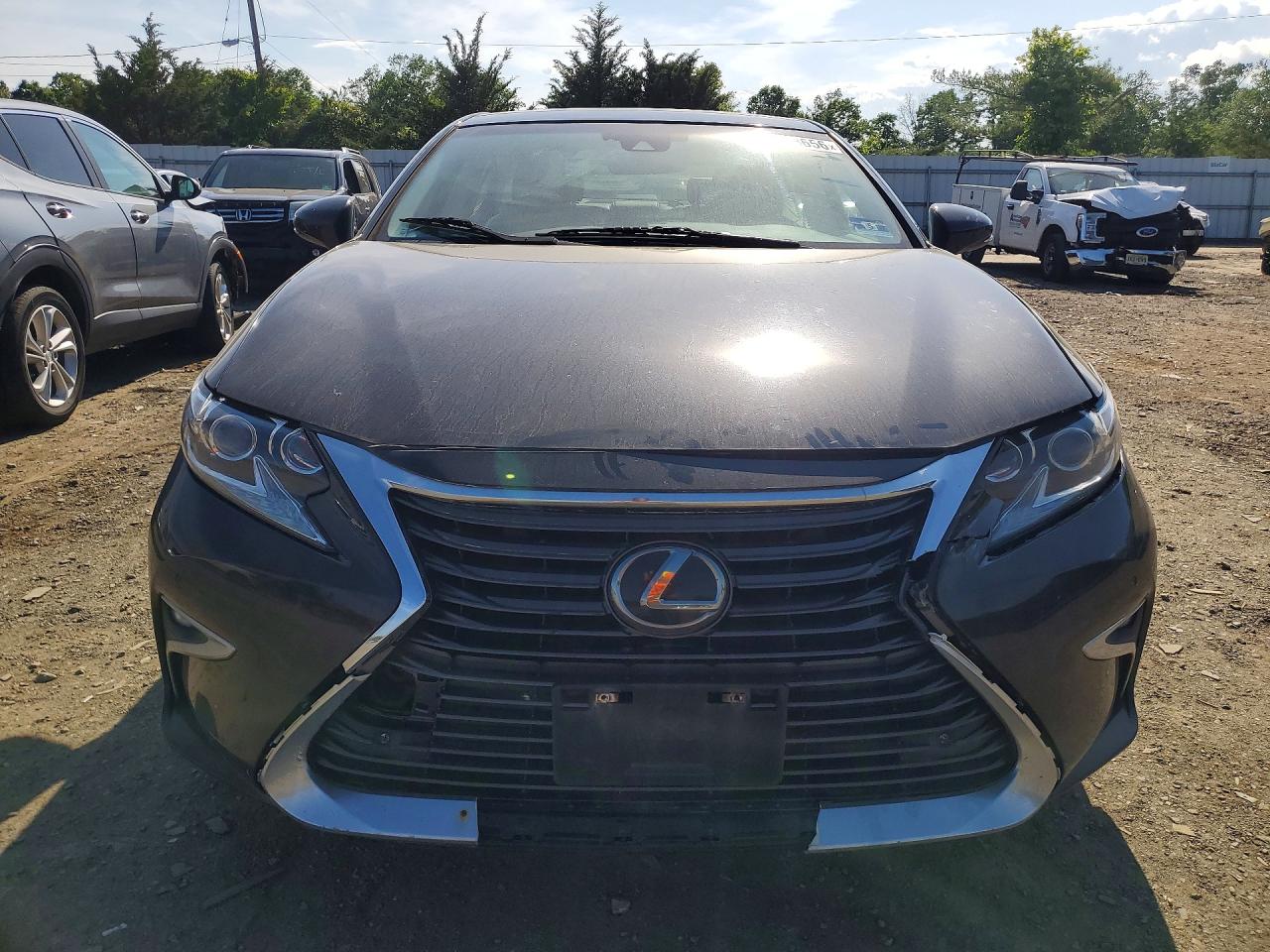 2016 LEXUS ES