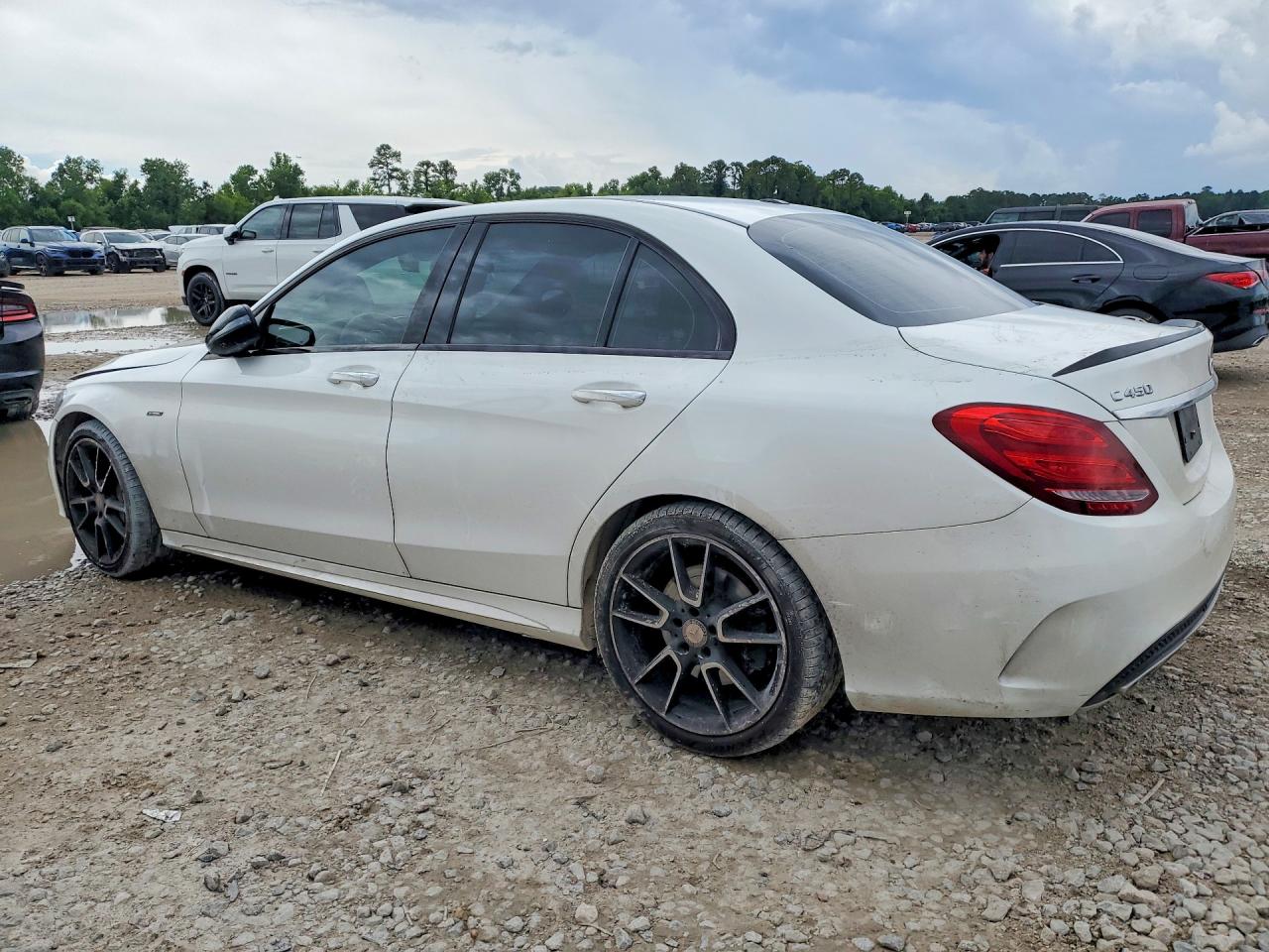 2016 MERCEDES-BENZ C — ?