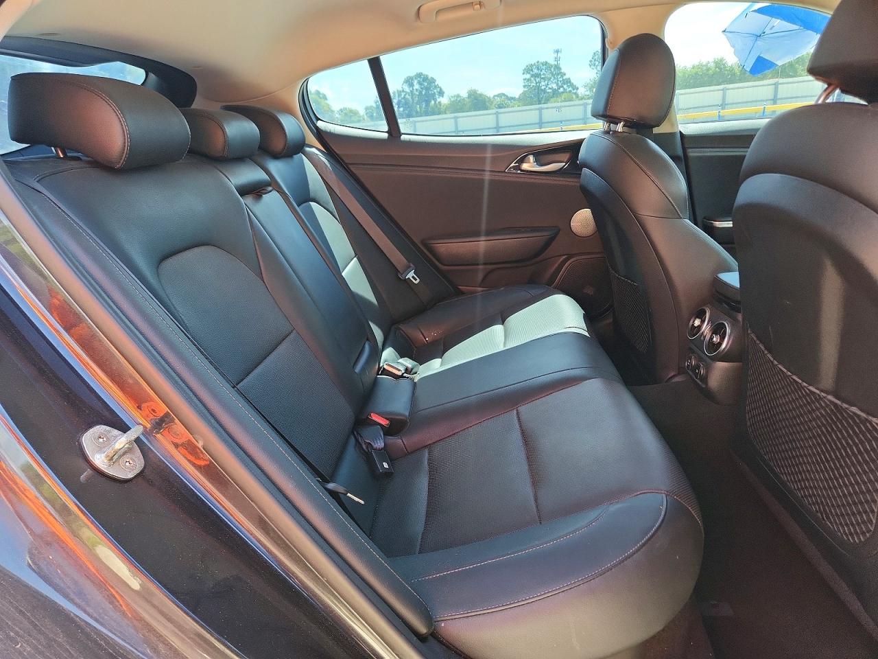 2019 KIA STINGER