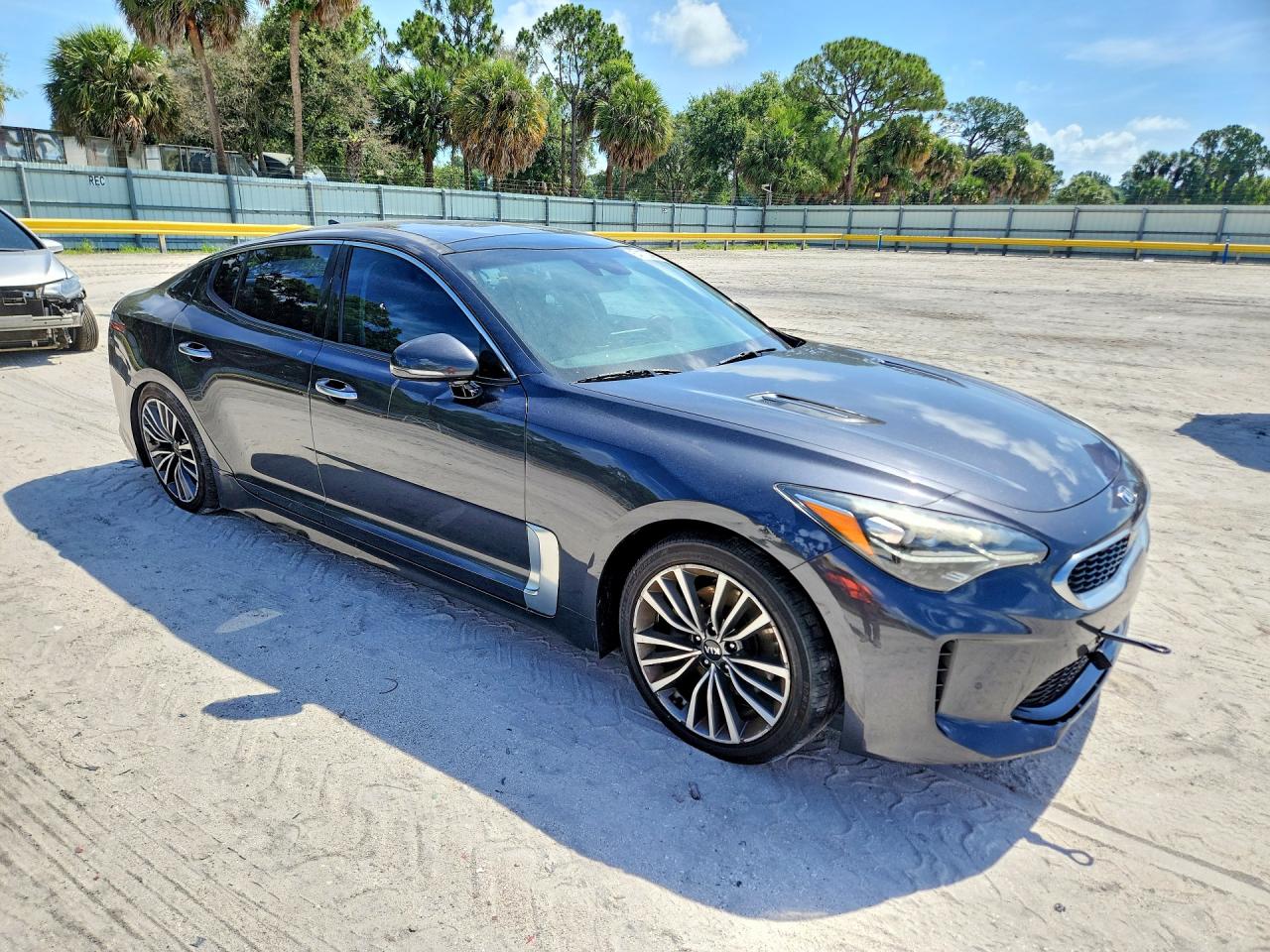 2019 KIA STINGER
