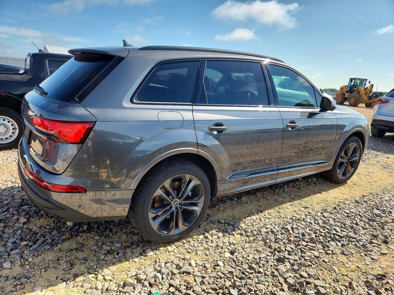 2025 AUDI Q7