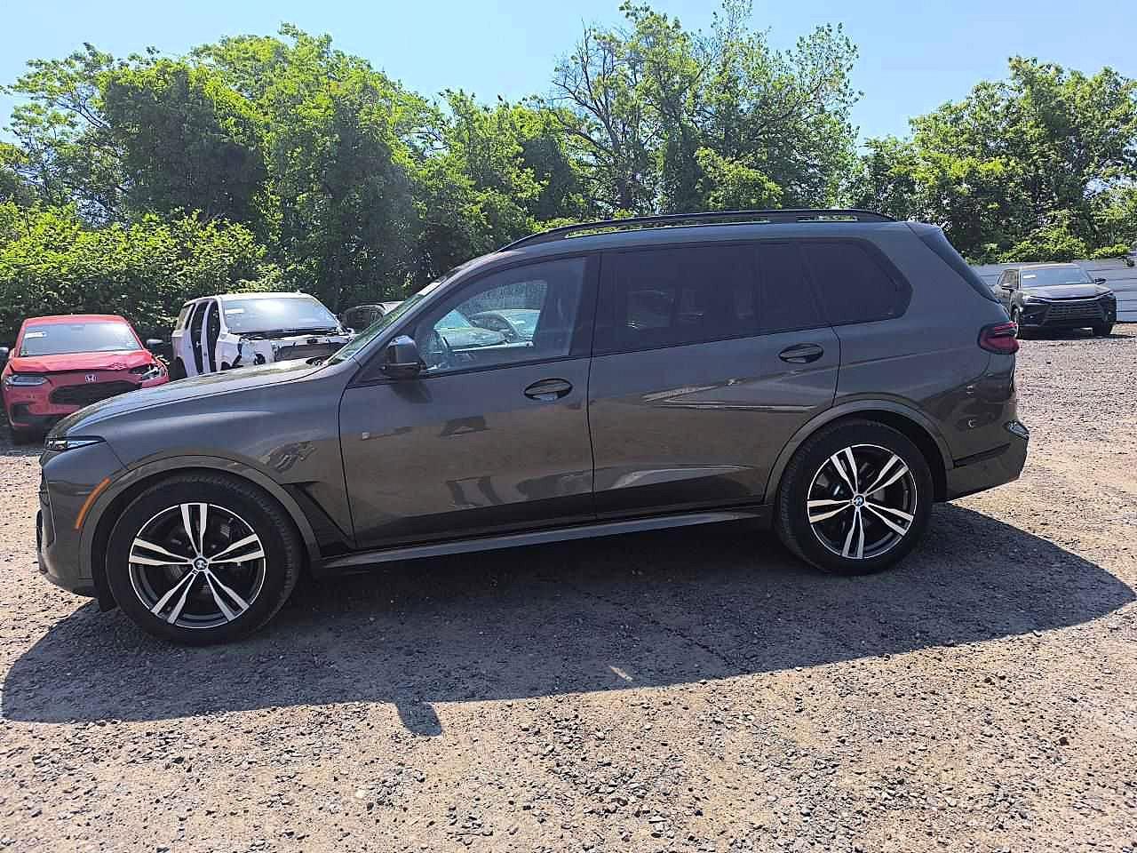 2023 BMW X7