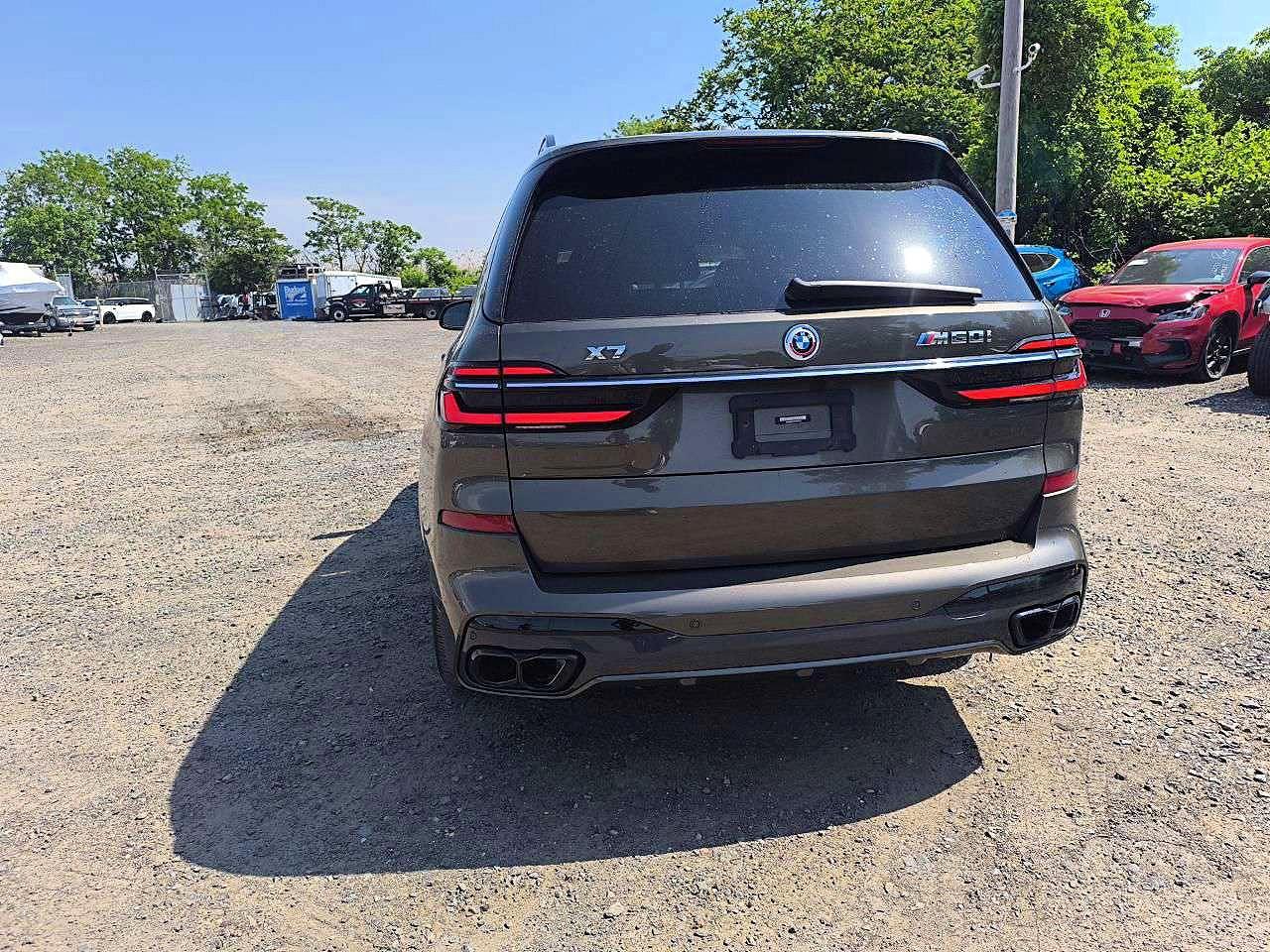 2023 BMW X7