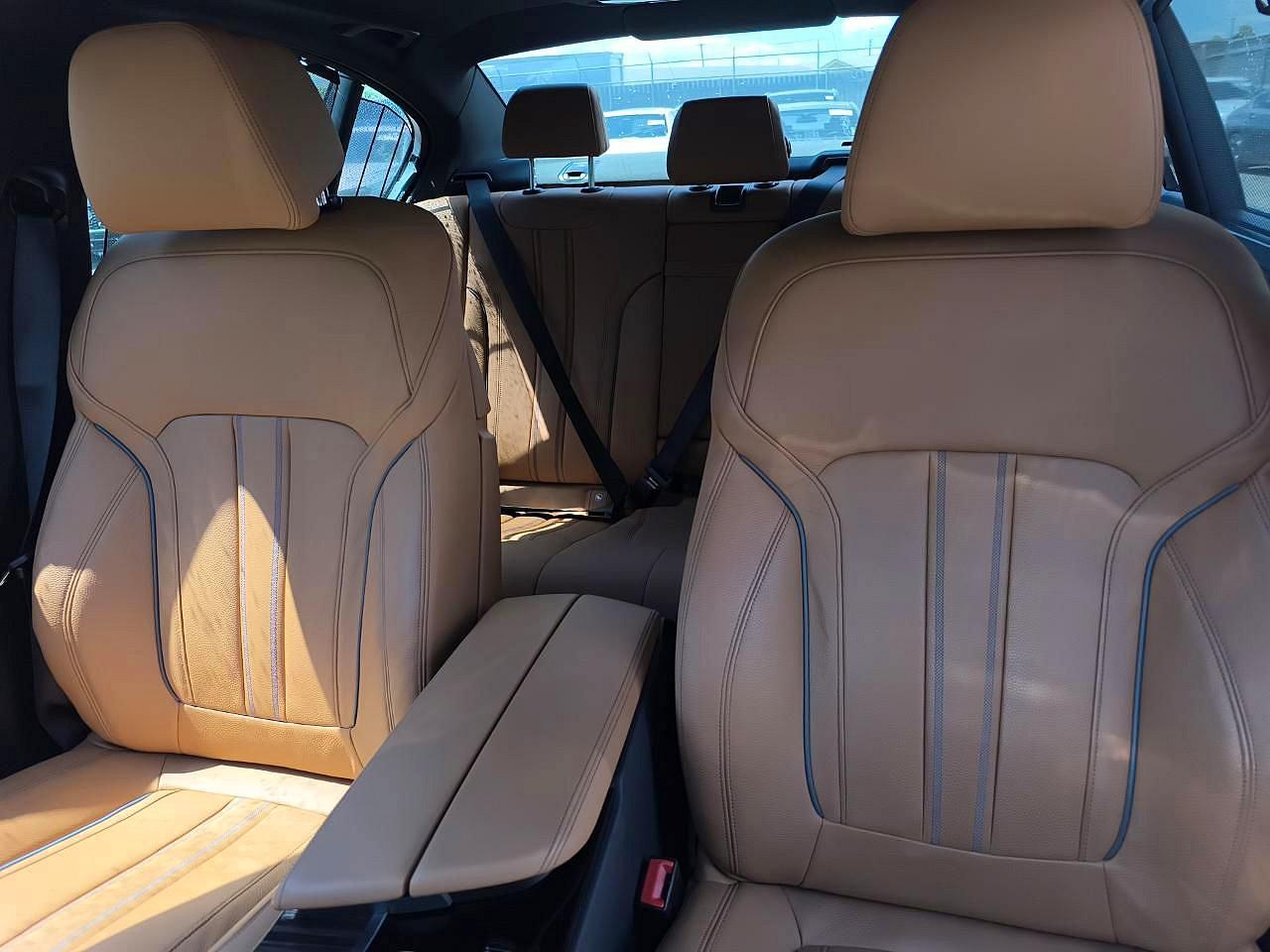 2023 BMW M550XI — ?