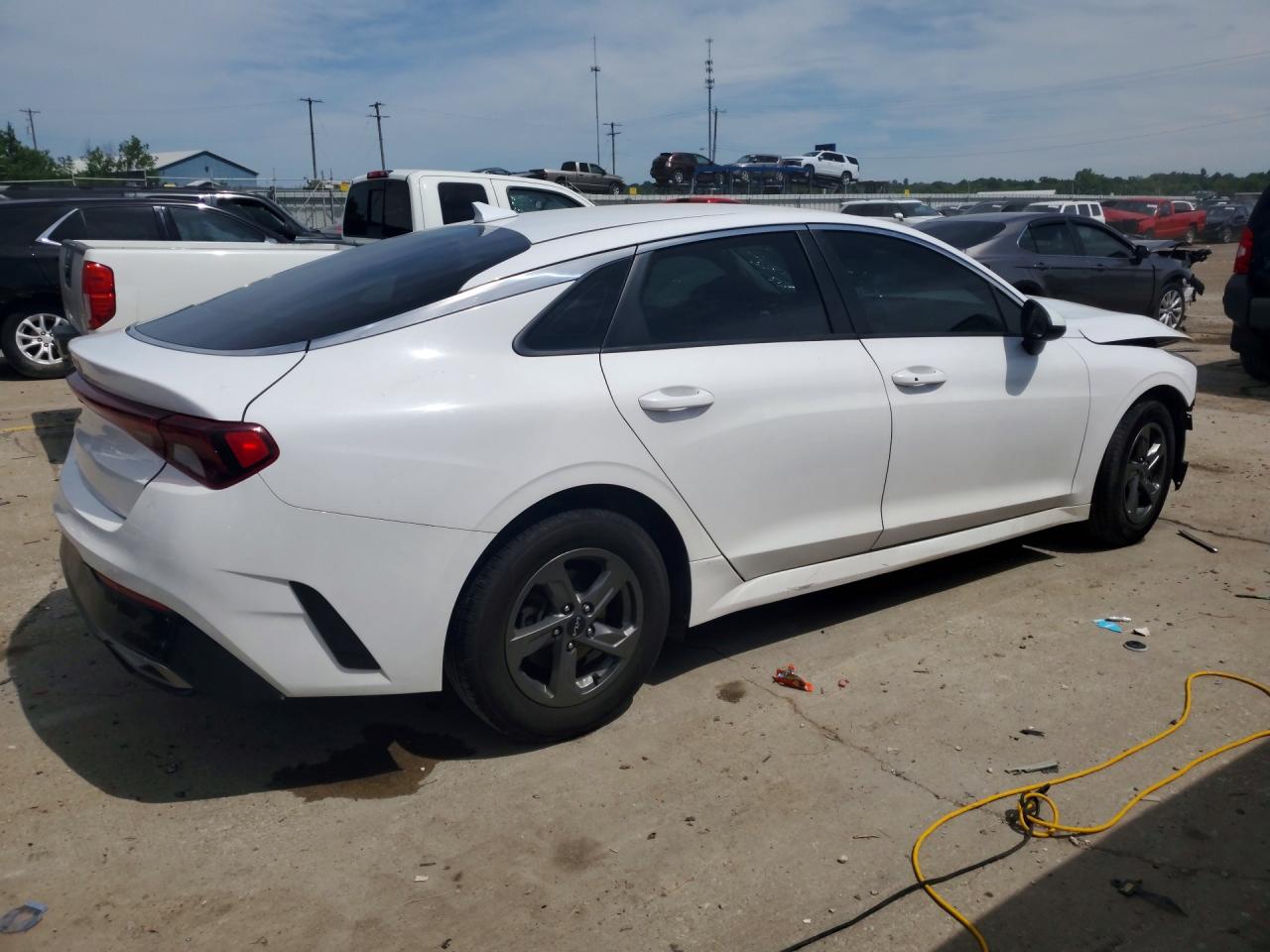 2023 KIA K5