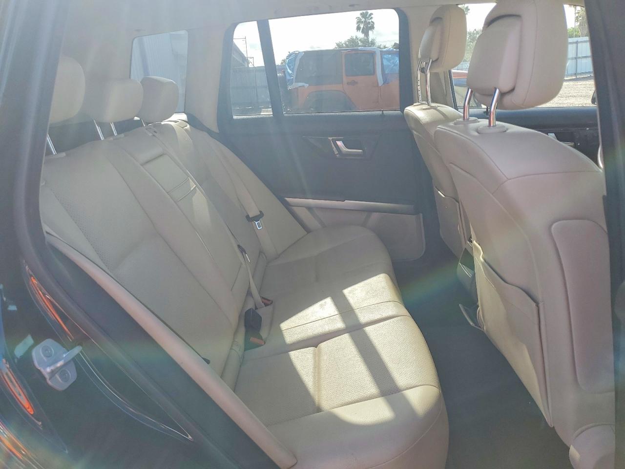 2015 MERCEDES-BENZ GLK — ?