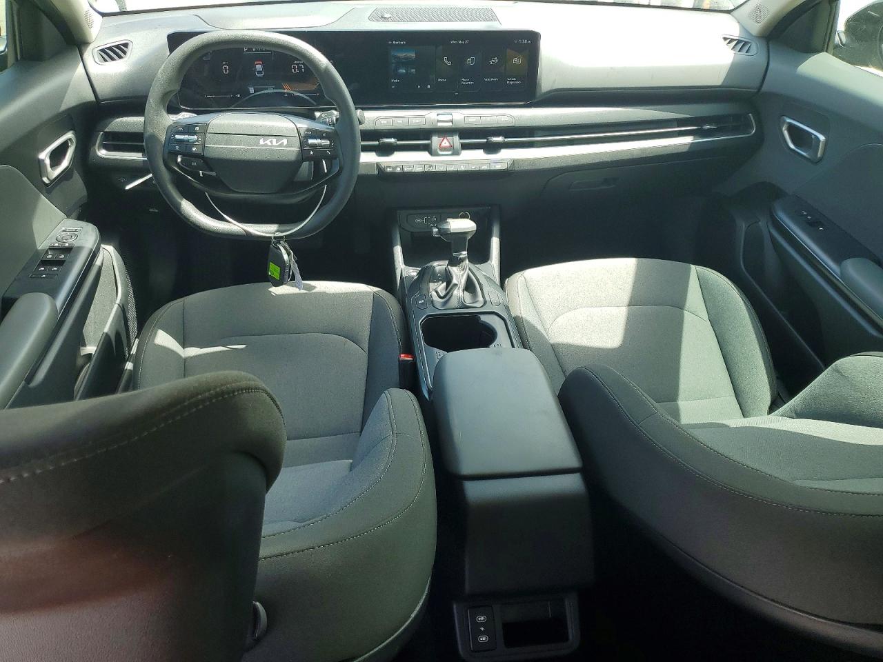 2025 KIA K4 — ?