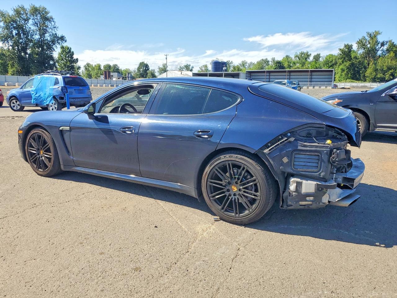 2016 PORSCHE PANAMERA