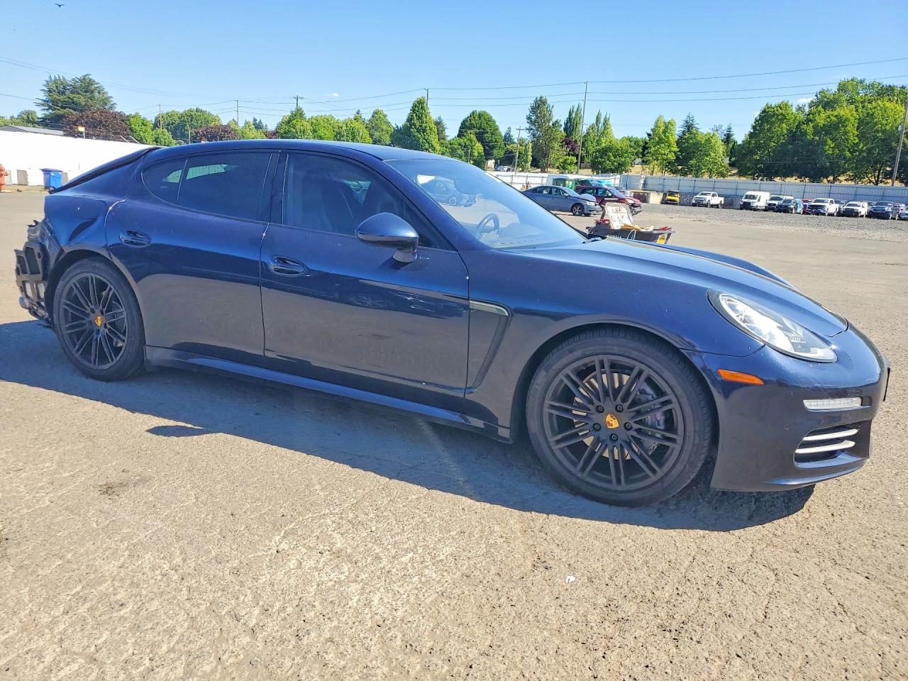 2016 PORSCHE PANAMERA