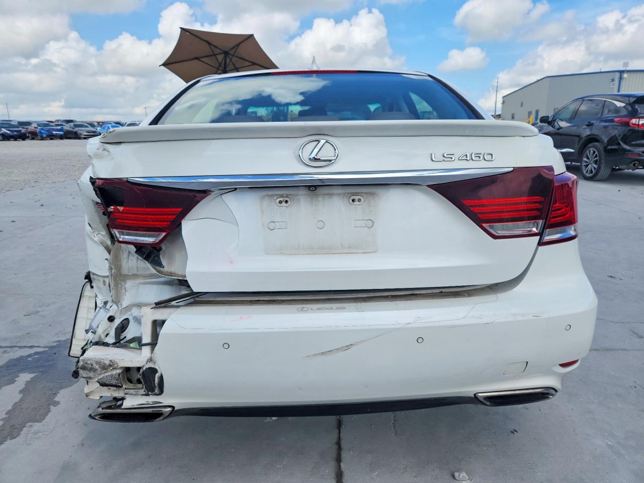 2015 LEXUS LS