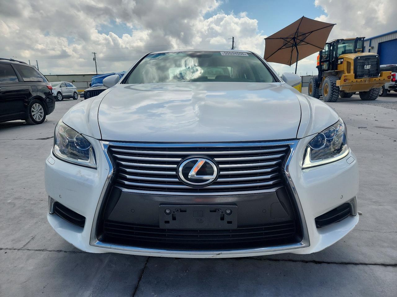 2015 LEXUS LS