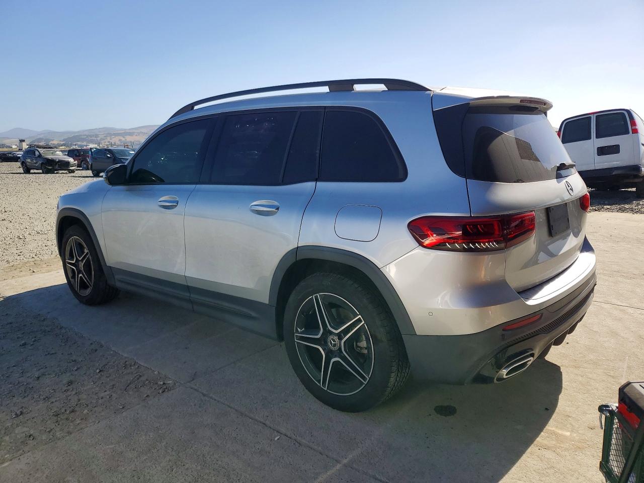 2021 MERCEDES-BENZ GLB — ?
