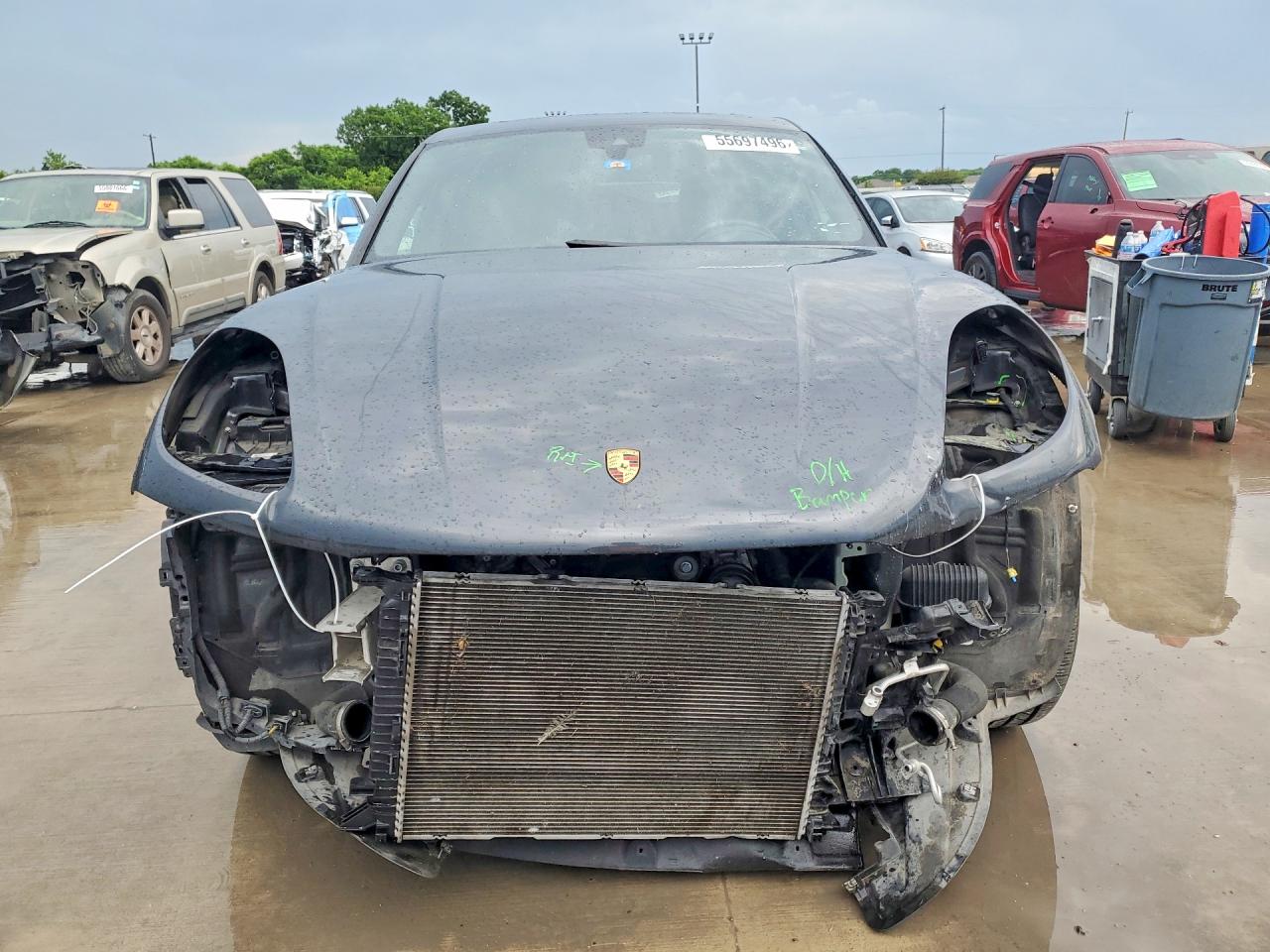 2021 PORSCHE MACAN