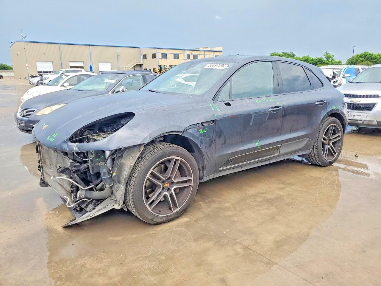 2021 PORSCHE MACAN